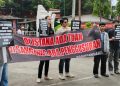 Warga Menolak Perpanjangan HGB PT PKP di Pulau Sangiang di Kantor ATR BPN