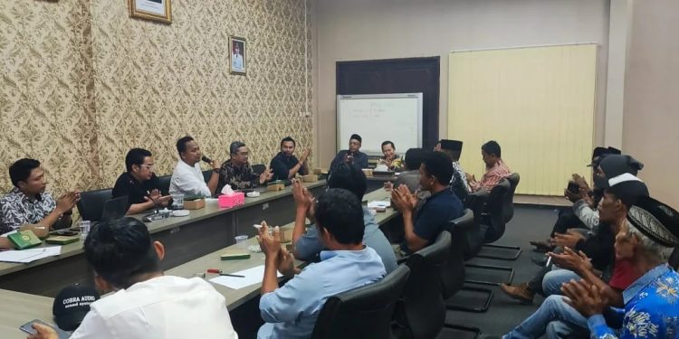 Warga Sukadana Menolak Relokasi ke Rusunawa dan Mengadu ke DPRD Kota Serang