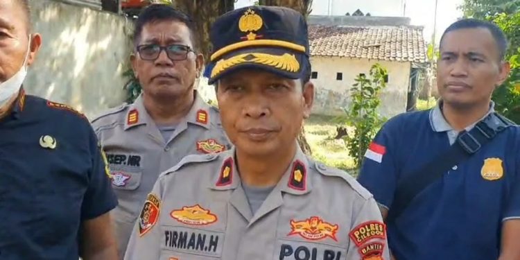 Polisi Menginvestigasi Makam Remaja di Cilegon yang Meninggal Setelah Minum Tuak