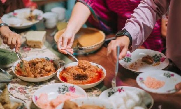 Trik Orang Bergaji Rendah Agar Tetap Nikmati Makanan Enak di Akhir Bulan