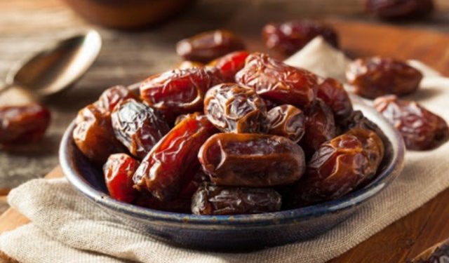 Kurma Sebagai Pilihan Sehat untuk Menyambut Berbuka Puasa