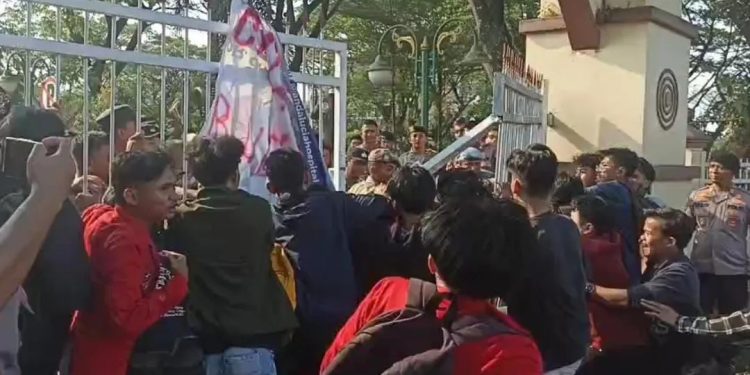 Aktivis Mahasiswa Anggap 100 Hari Kerja Pemimpin Kota Serang Gagal