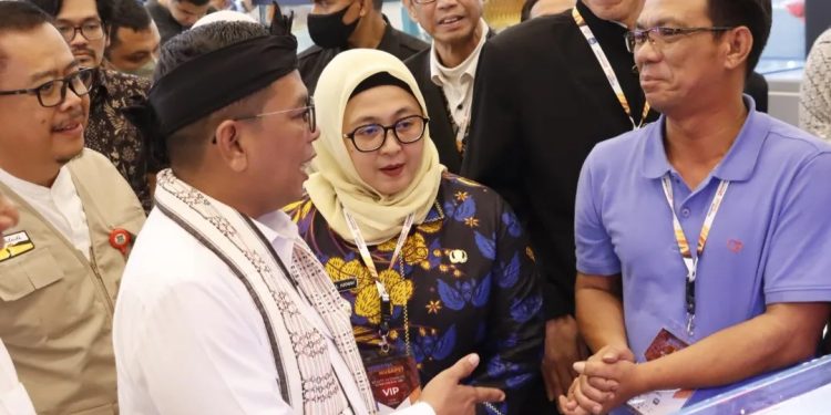 Ikan Hias di Kabupaten Tangerang Didorong Jadi Komoditas Ekspor 2025