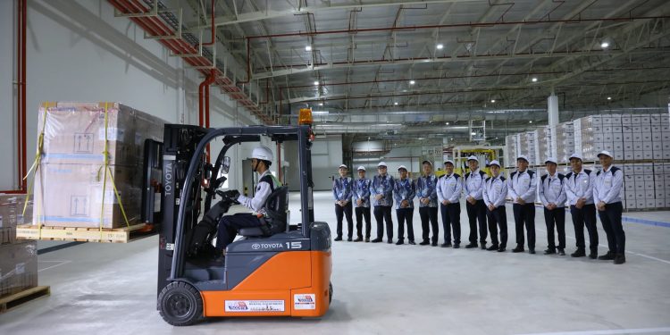 Kirim 2000 Unit AC Nusantara Prestige Buatan Pabrik Indonesia
