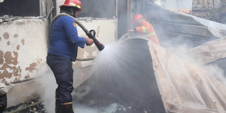 Kompor Meledak, Tiga Gedung Kampus LP3I Banten Terbakar Habis