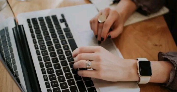 Strategi Meraih Pendapatan Tambahan Melalui Internet