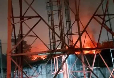 Warga Minta Pemkot Tangerang Bertindak Tegas Terkait Pembakaran Sampah Ilegal di Cibodas