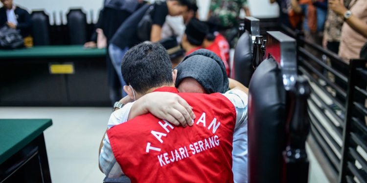 Kejari Serang Sita Uang Rp1,6 Miliar dari Bos Pabrik Pil PCC Selain Tanah dan Bangunan
