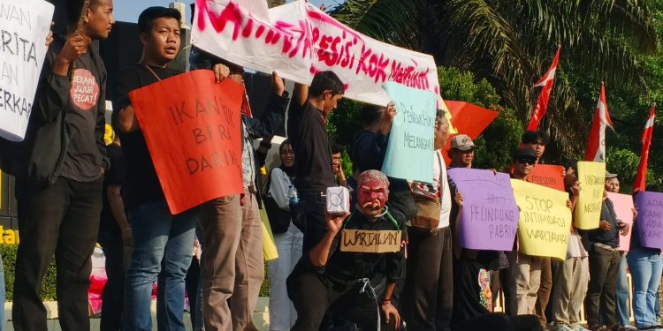 Satu Disakiti, Semua Terluka: Jurnalis Banten Bersatu Melawan Intimidasi Aparat