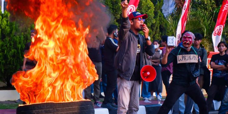 Dorongan Penerapan UU Pers pada Kasus Pengeroyokan Jurnalis di PT GRS Jawilan