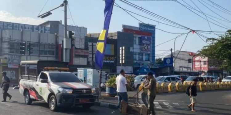 Mengapa Kota Tangerang yang Berkembang Masih Dipenuhi Kabel Berantakan?
