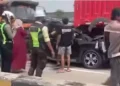 Minibus Terjepit Dua Truk di Exit Tol Cilegon Timur dan Lalu Lintas Macet Total