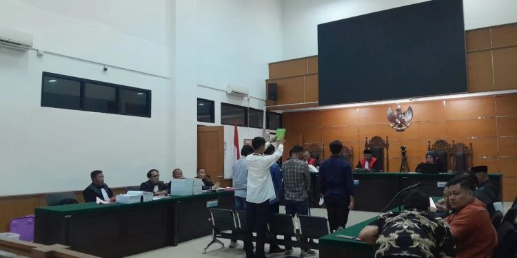 Warga Desa Kohod Mengaku Menerima Uang Setelah Mengurus SKTG Lahan Laut