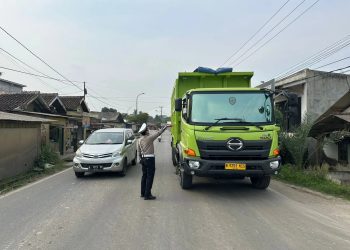 Polres dan Dishub Kabupaten Serang Tertibkan Truk Tambang yang Langgar Jam Operasional