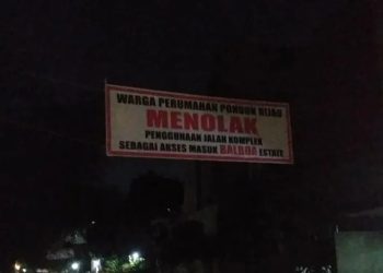 Aksi Penolakan Spanduk Warnai Protes Warga Pondok Hijau Tangsel