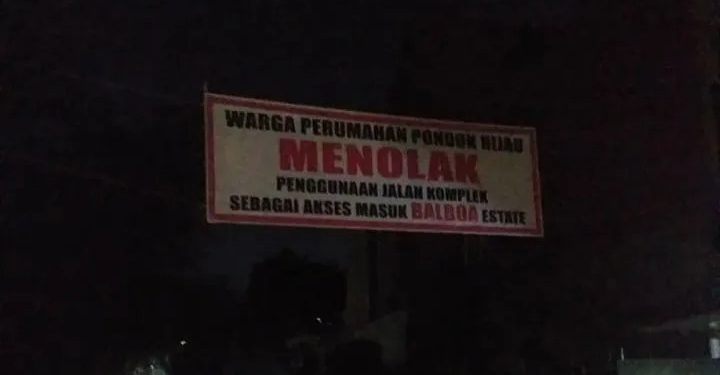 Aksi Penolakan Spanduk Warnai Protes Warga Pondok Hijau Tangsel