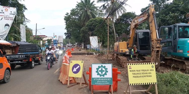 Perbaikan Jembatan, Arus Lalu Lintas Serang dan Pandeglang Dialihkan Sementara