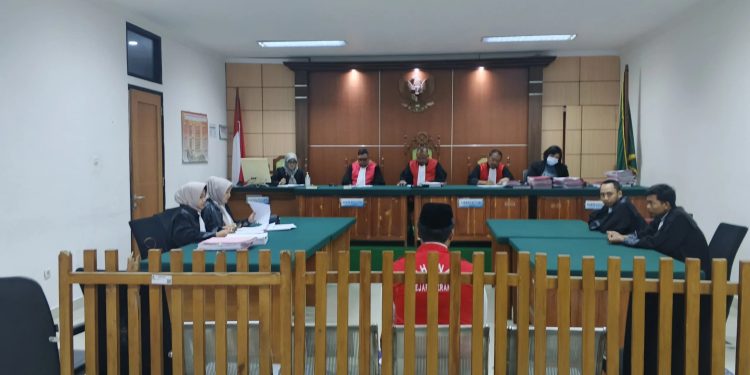 Dua Mahasiswa Dituntut Berbeda Usai Demonstrasi Agustus Lalu