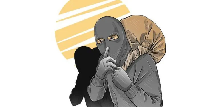 Pencurian Motor di Masjid Perum Citraland Kota Serang Terlihat di CCTV