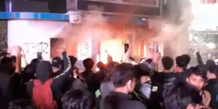 Satu Tersangka Baru dalam Kasus Kericuhan Demonstrasi di Ciceri Ditetapkan Polisi