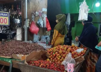 Harga Cabai dan Bawang di Pasar Ciputat Tangsel Melambung Jelang Nataru