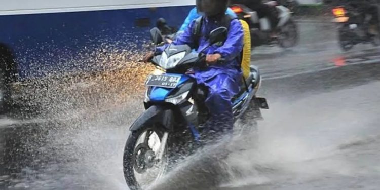 Tips Siaga Menghadapi Cuaca Ekstrem di Banten