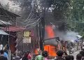 Warung di Larangan Kota Tangerang Terbakar Setelah Terdengar Ledakan