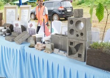 Limbah Menjadi Berkah: Desa Pandeglang Olah FABA Jadi Paving Block
