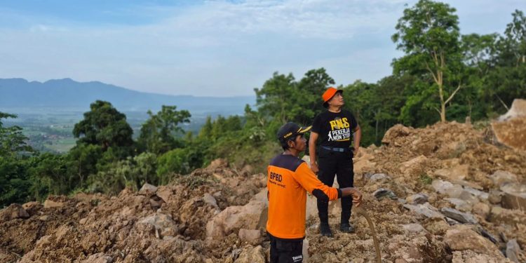 Warga Padarincang Masih Diungsikan Pasca Longsor Lereng Gunung Kaupas