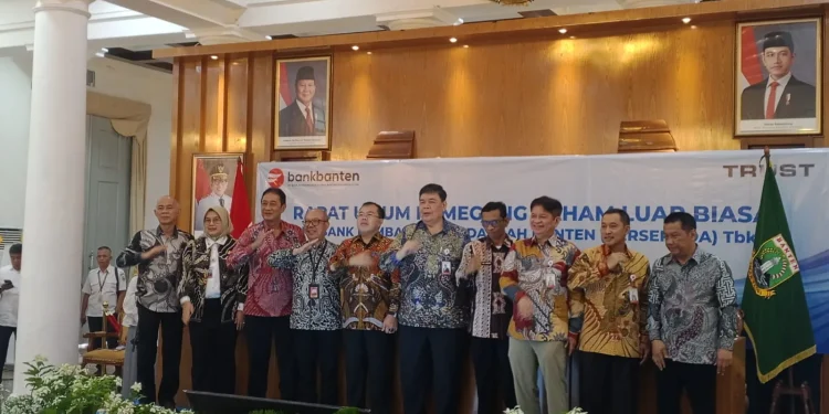 Direktur Bisnis Bank Mengundurkan Diri