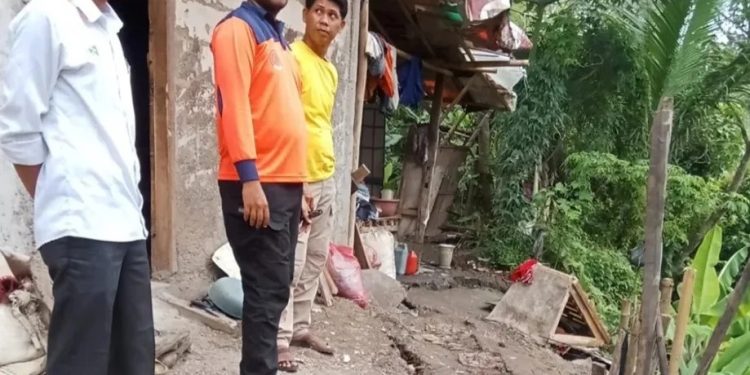 Pergerakan Tanah di Cikeusal Kabupaten Serang, Satu Rumah Warga Terkena Dampak